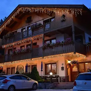 Garni Ladinia Hotel